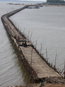 Bamboo Bridge in final stages of construction, 21 December 2013